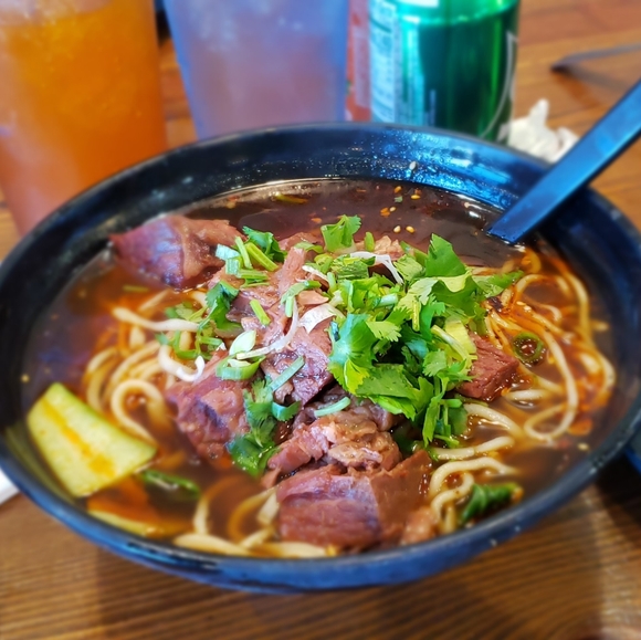 Meet your Posher, Maxine - Picture 1 of 1